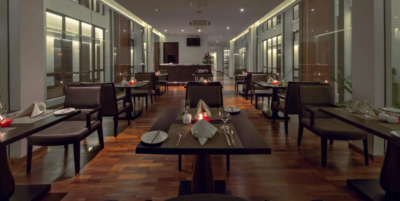 Vivanta Colombo, Airport Garden سيدوفا 5*,
